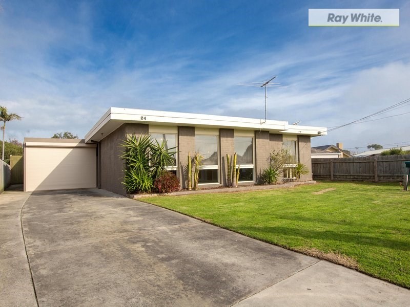 24 Carcoola Court, Rosebud VIC 3939