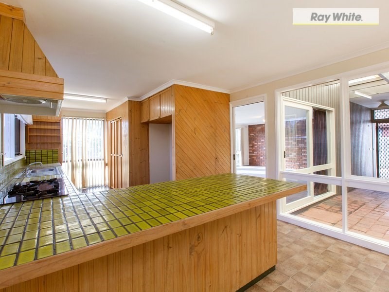 24 Carcoola Court, Rosebud VIC 3939
