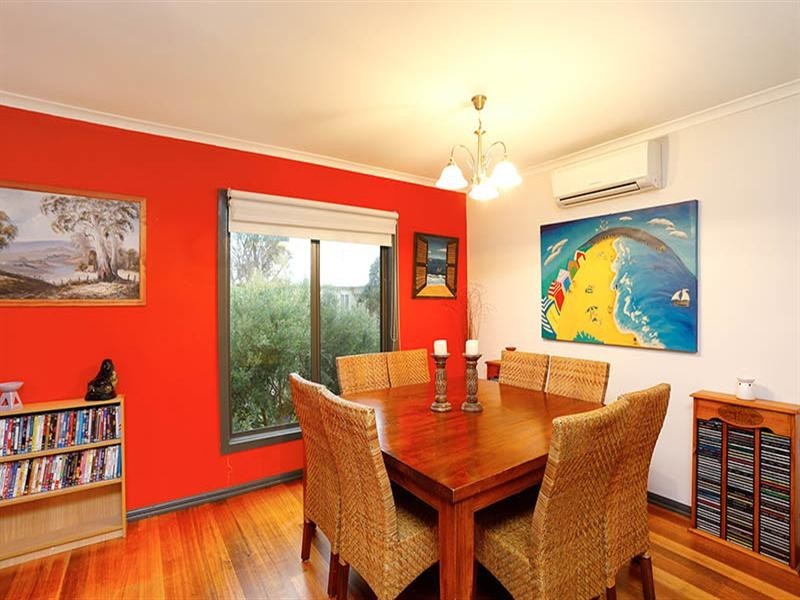 8 Forbes Street, Safety Beach VIC 3936