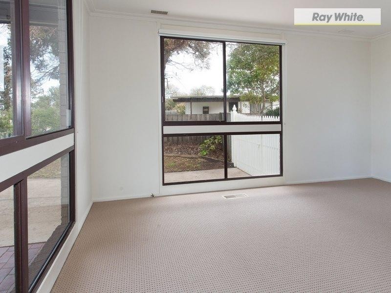 62 Cootamundra Avenue, Rosebud West VIC 3940