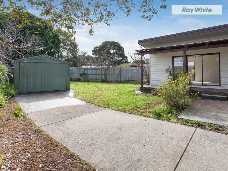 62 Cootamundra Avenue, Rosebud West VIC 3940