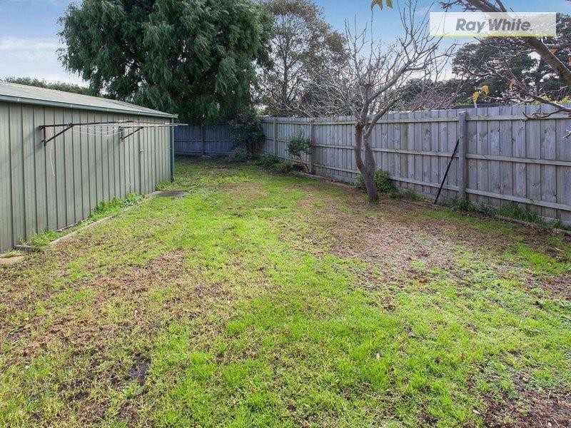 62 Cootamundra Avenue, Rosebud West VIC 3940