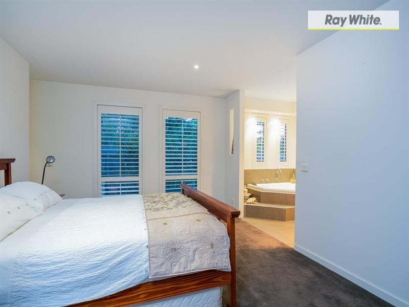 50 Warrain Avenue, Rosebud VIC 3939