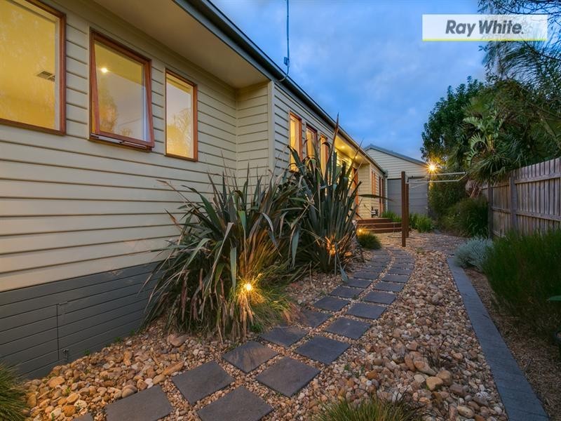 50 Warrain Avenue, Rosebud VIC 3939