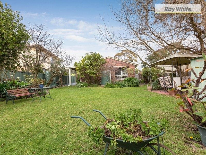 10 Glendale Grove, Mccrae VIC 3938