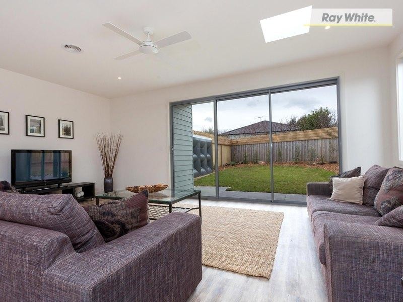 39 Capel Avenue, Rosebud West VIC 3940