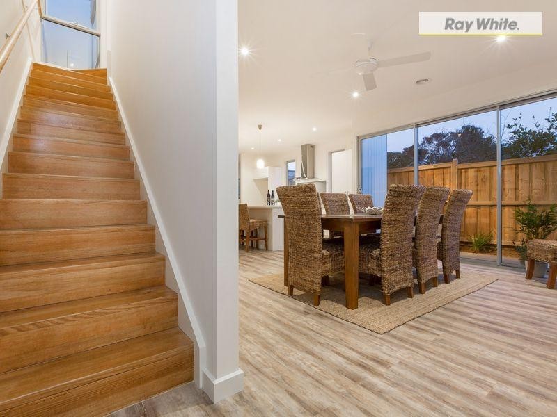 39 Capel Avenue, Rosebud West VIC 3940