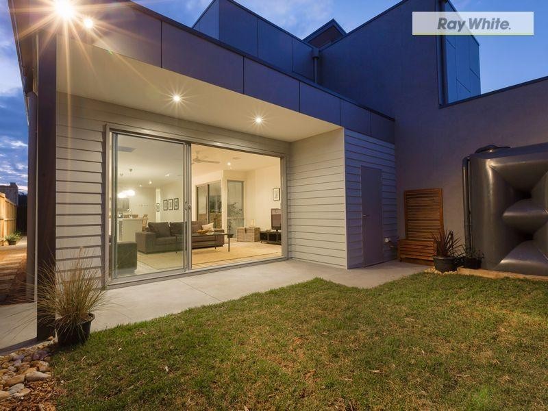 39 Capel Avenue, Rosebud West VIC 3940