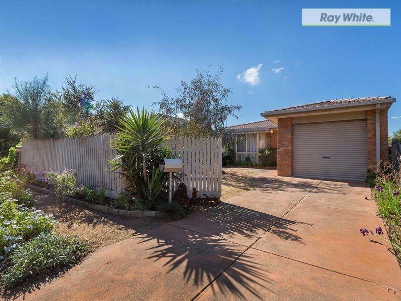 137 Fifth Avenue, Rosebud VIC 3939