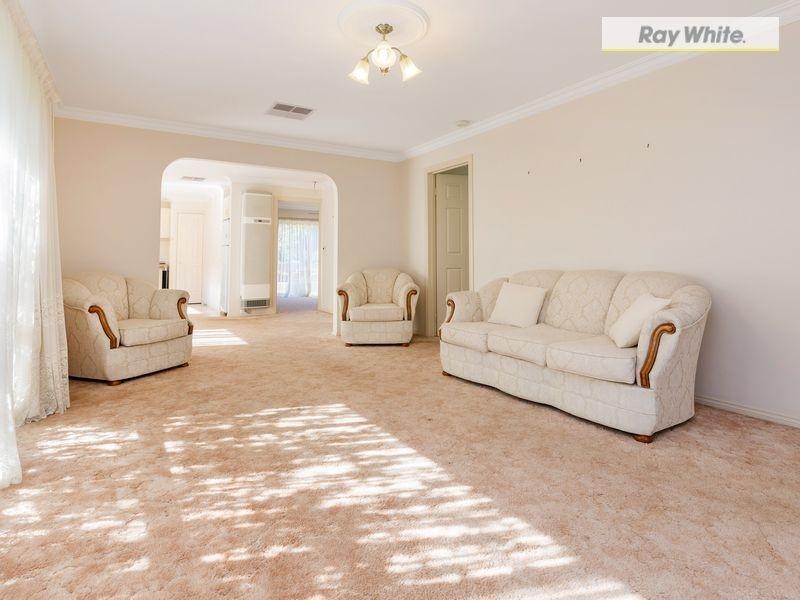 137 Fifth Avenue, Rosebud VIC 3939