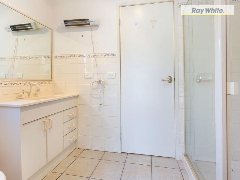 137 Fifth Avenue, Rosebud VIC 3939