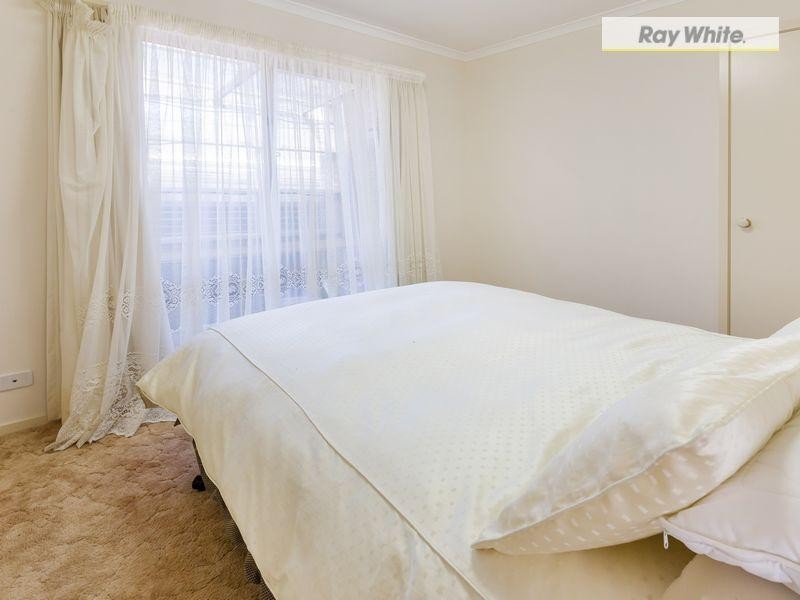 137 Fifth Avenue, Rosebud VIC 3939