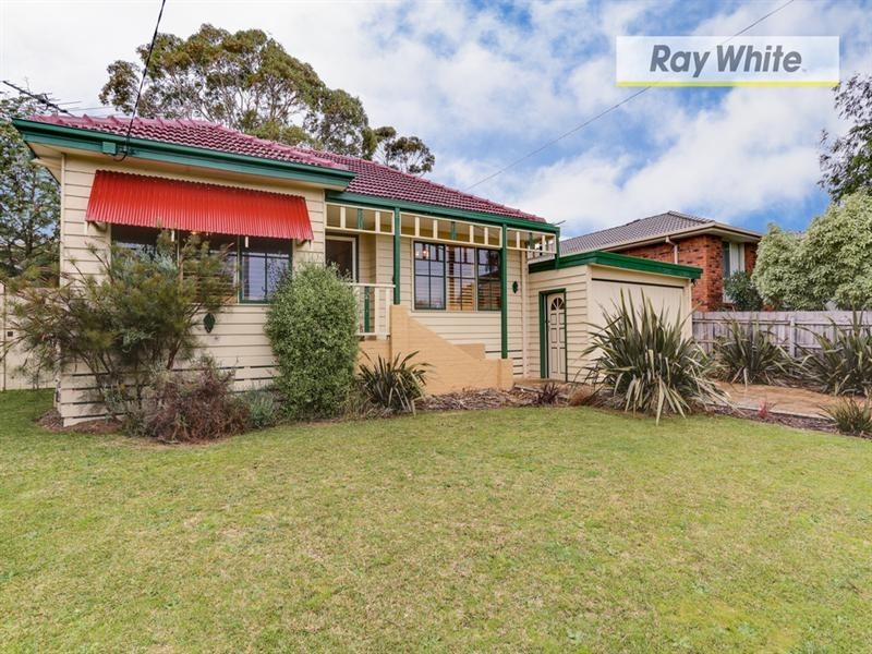 17 Warraburra Avenue, Rosebud VIC 3939