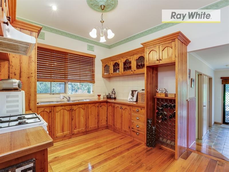 17 Warraburra Avenue, Rosebud VIC 3939