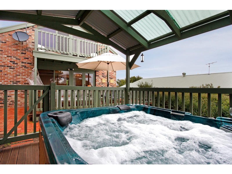 21 Woomera Street, Rye VIC 3941