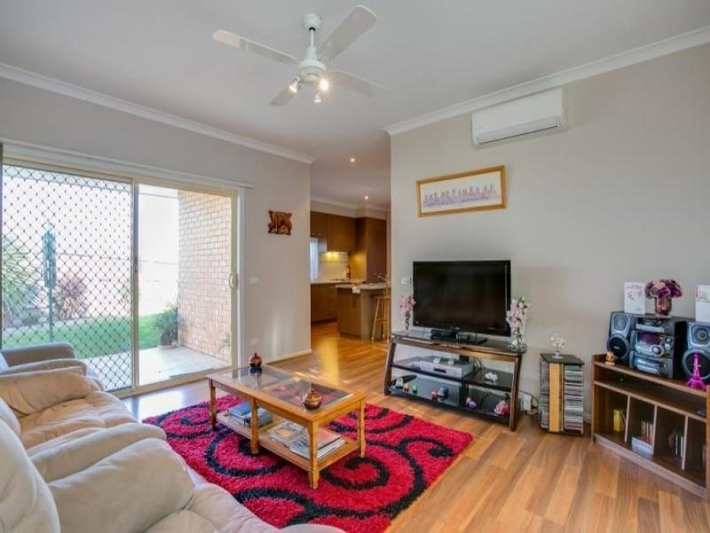 1/8 Dotterel Court, Rosebud West VIC 3940