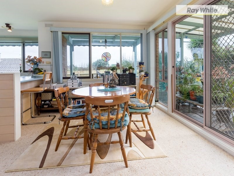 6 Walpole Avenue, Rosebud VIC 3939