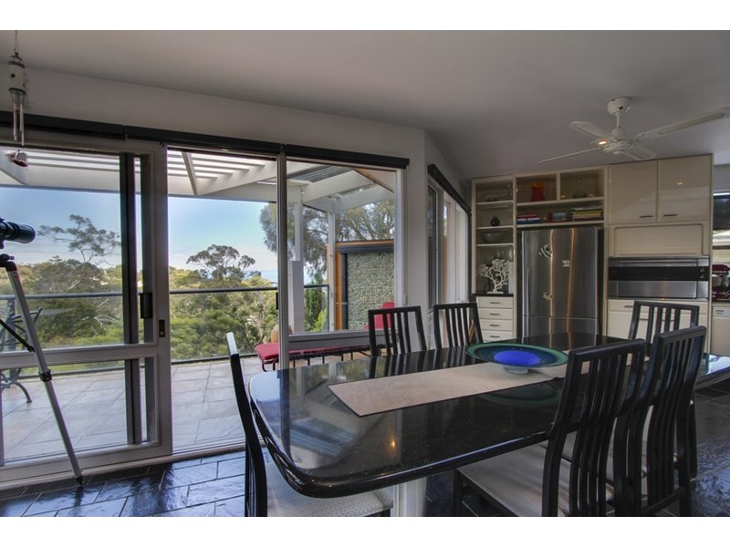 16 Arthurs Avenue, Mccrae VIC 3938