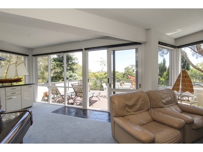 16 Arthurs Avenue, Mccrae VIC 3938