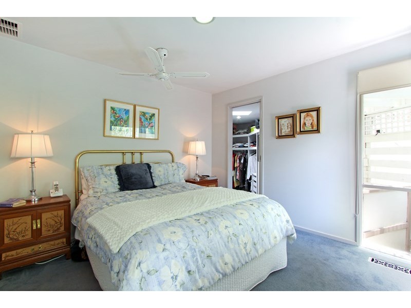 16 Arthurs Avenue, Mccrae VIC 3938