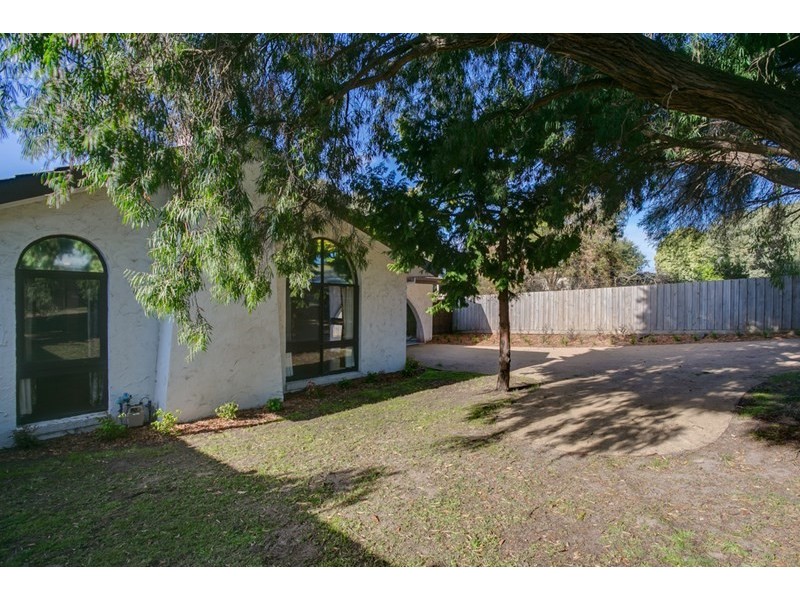 324 Eastbourne Road, Rosebud VIC 3939