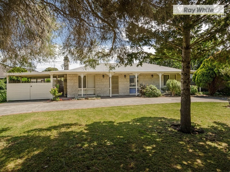 6 Wingara Drive, Rosebud West VIC 3940
