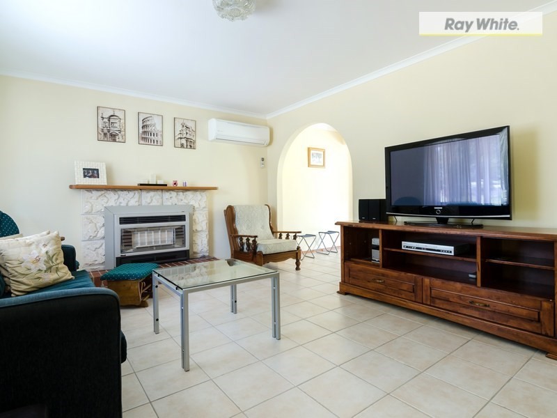 6 Wingara Drive, Rosebud West VIC 3940