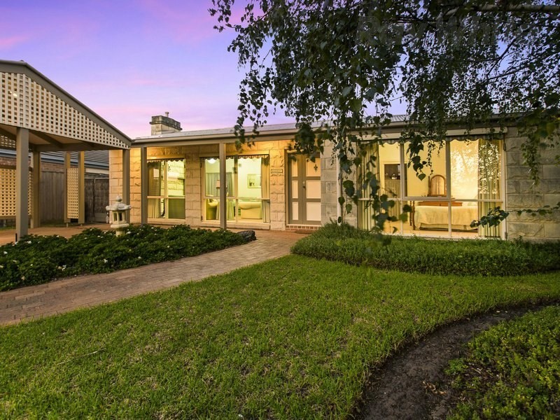 65 Banksia Place, Rosebud VIC 3939