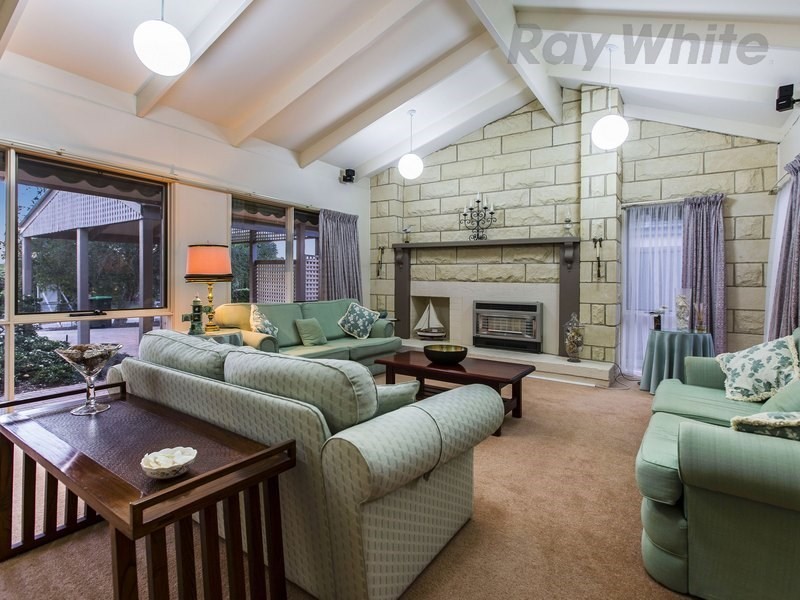 65 Banksia Place, Rosebud VIC 3939