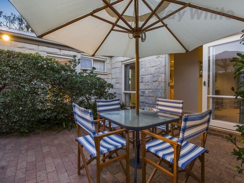 65 Banksia Place, Rosebud VIC 3939