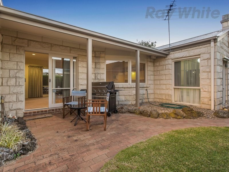 65 Banksia Place, Rosebud VIC 3939
