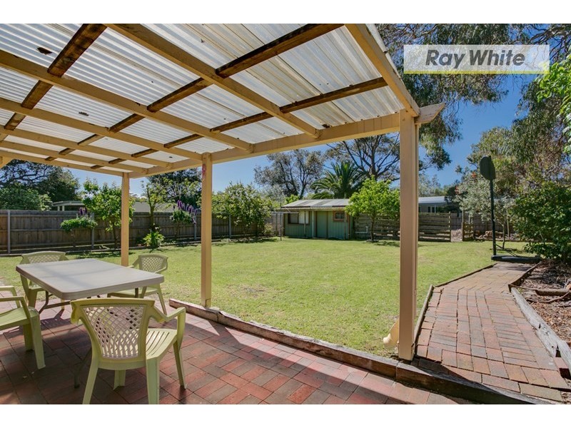 2 McAlpin Street, Tootgarook VIC 3941
