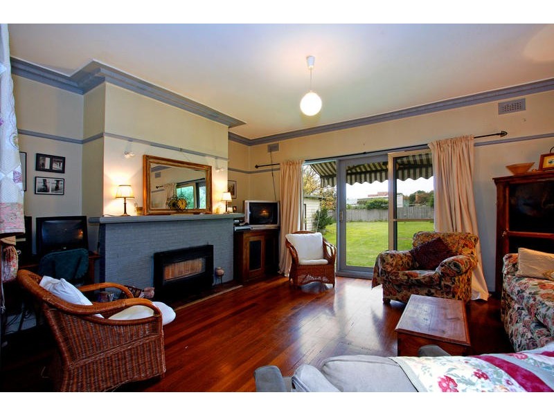 10 Warraburra Avenue, Rosebud VIC 3939