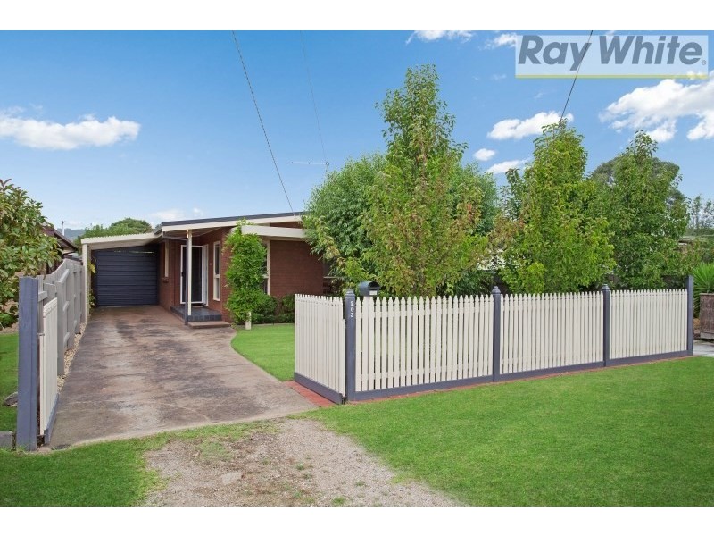 203 Eighth Avenue, Rosebud VIC 3939