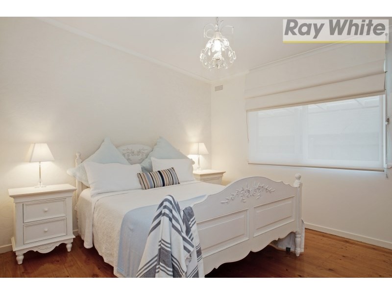 203 Eighth Avenue, Rosebud VIC 3939