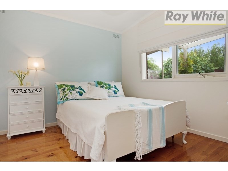 203 Eighth Avenue, Rosebud VIC 3939