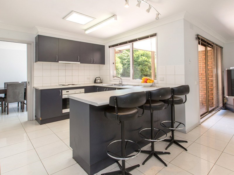 23 Leura Crescent, Rosebud VIC 3939