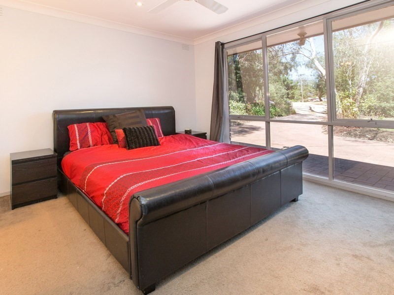 23 Leura Crescent, Rosebud VIC 3939