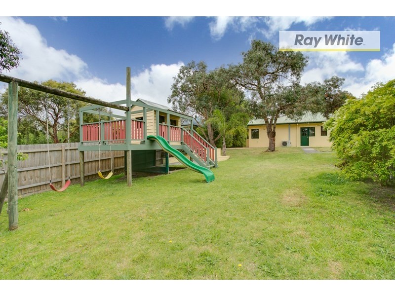 33 Avalon Drive, Rosebud VIC 3939