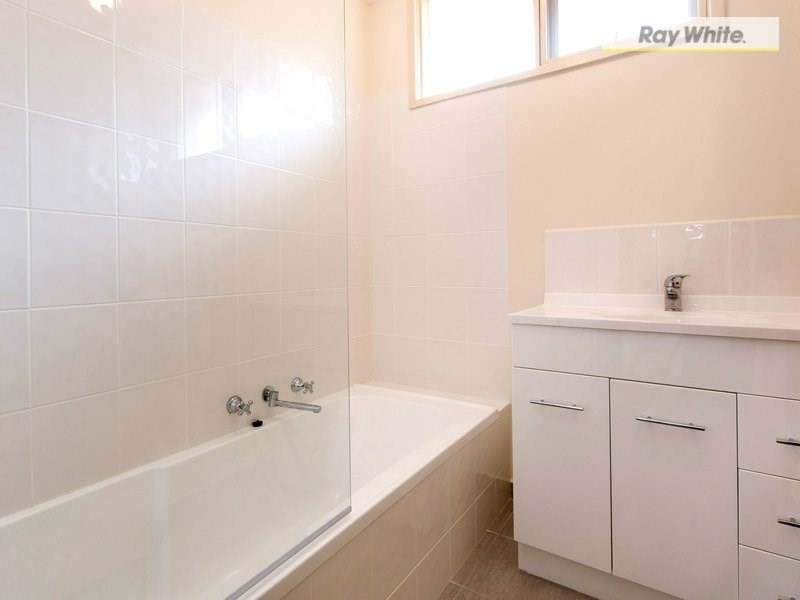 31 Whyte Street, Rosebud West VIC 3940