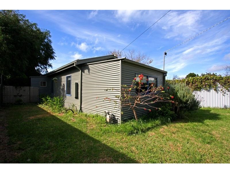 4 Gipps Street, Rosebud VIC 3939