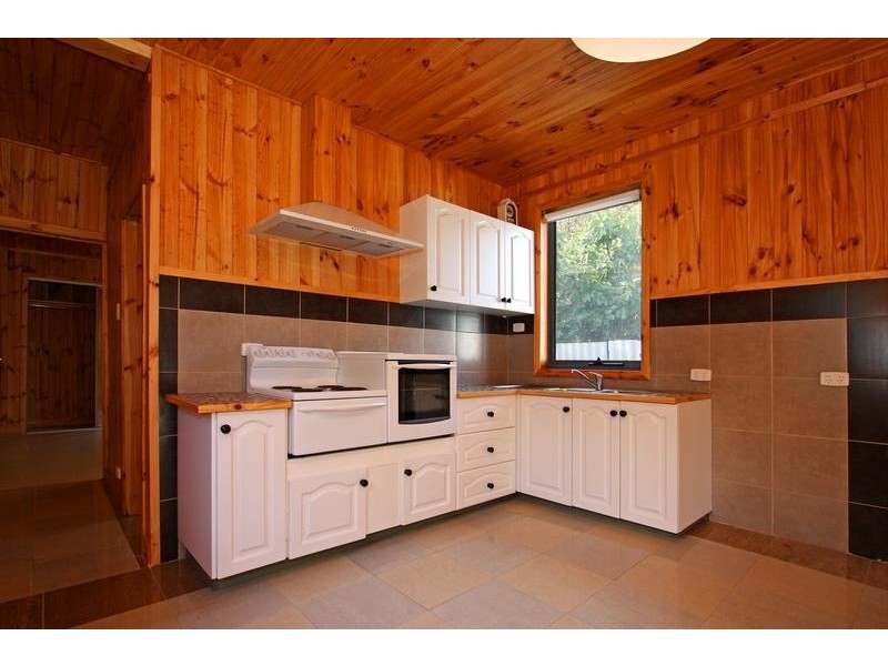 4 Gipps Street, Rosebud VIC 3939