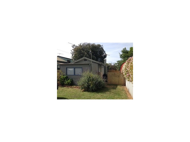 4 Gipps Street, Rosebud VIC 3939