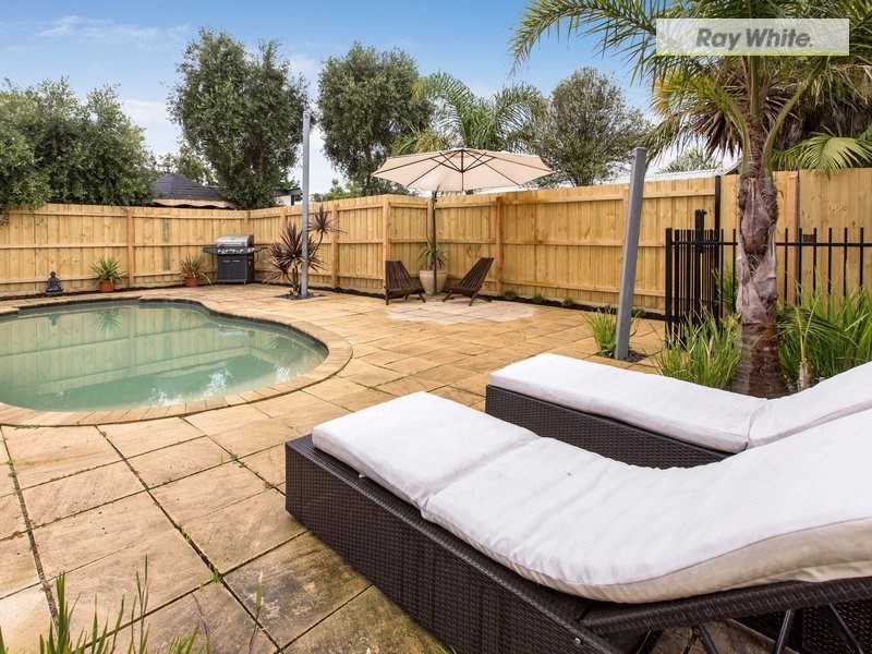 56 Grenville Grove, Rosebud West VIC 3940