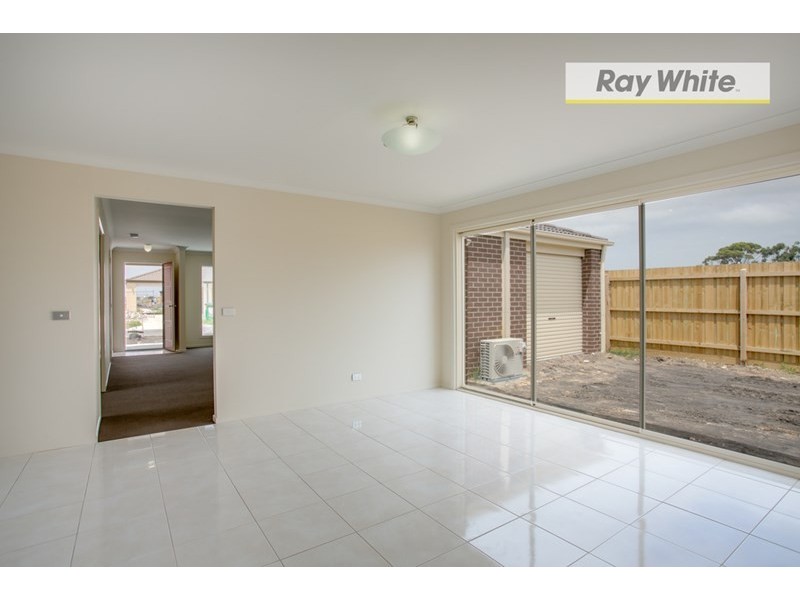 18 Corsair Ridge, Rosebud West VIC 3940