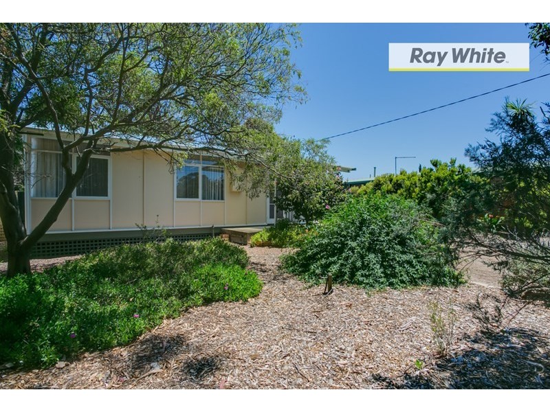 16 Boronia Avenue, Rosebud West VIC 3940