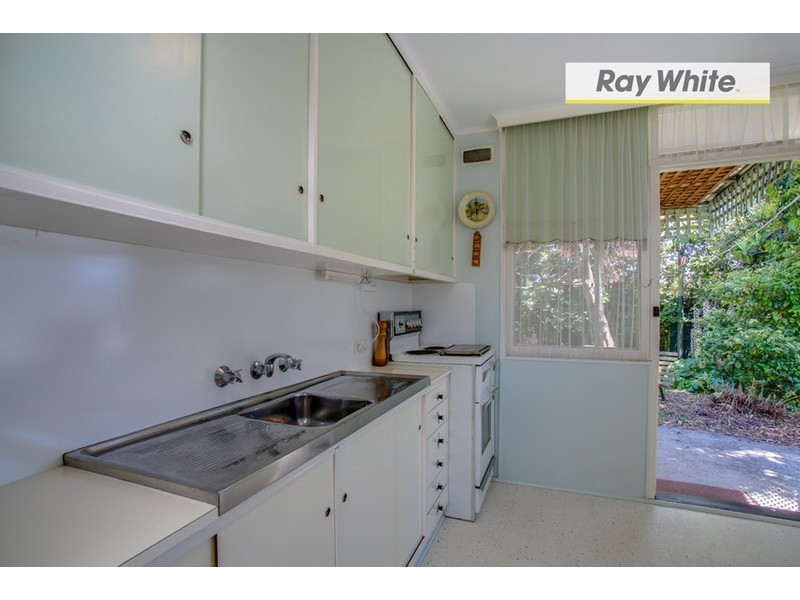 16 Boronia Avenue, Rosebud West VIC 3940