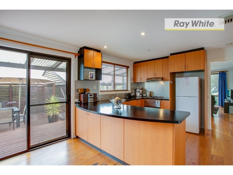 33 Bellbangra Avenue, Rosebud VIC 3939
