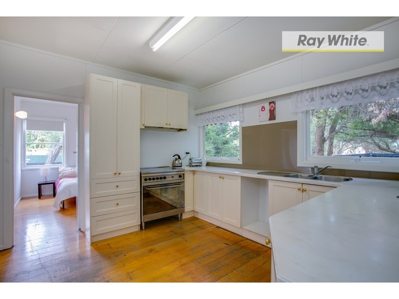 76 Broadway, Rosebud West VIC 3940