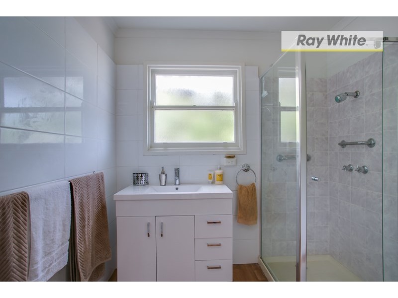 76 Broadway, Rosebud West VIC 3940